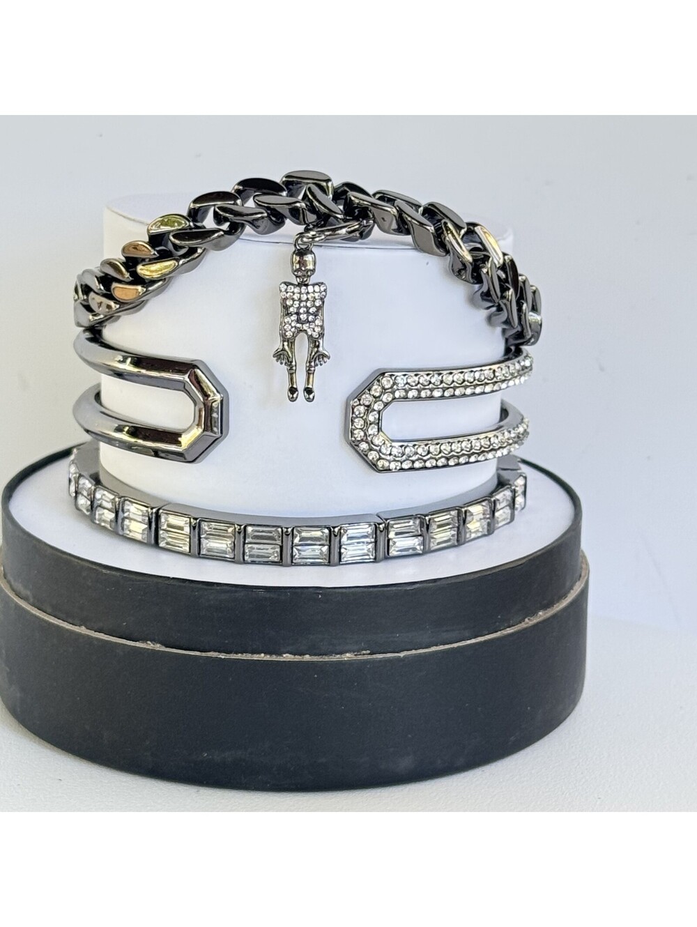 Bomb Party Halloween Stacks "From Crypts With Class" Skeleton Charm